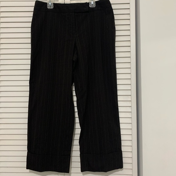 Style & Co. Pintripes Cropped Style Pants Size 12 - Picture 1 of 4